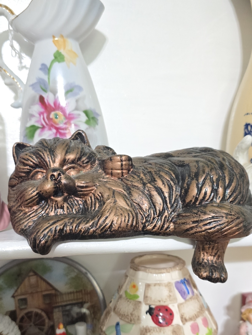 Decorative Bronze-Tone Cat Figurine for Cat Lovers Shelf Sitter